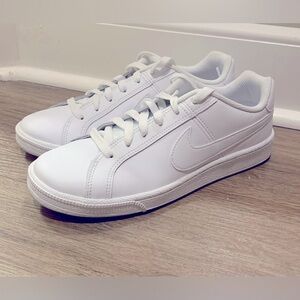 Nike Court Royale Women’s